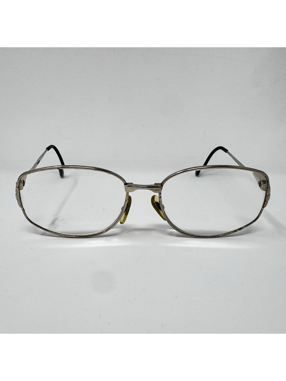 Vintage Gucci Gold Black Oval Eyeglass Frames Approx 54-16-140